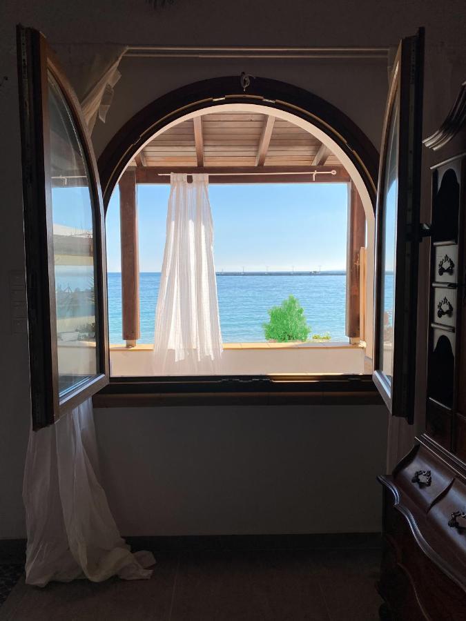 Beachfront House Holiday home *