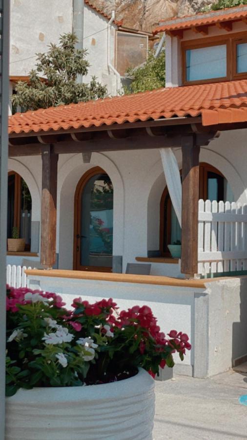 Beachfront House *